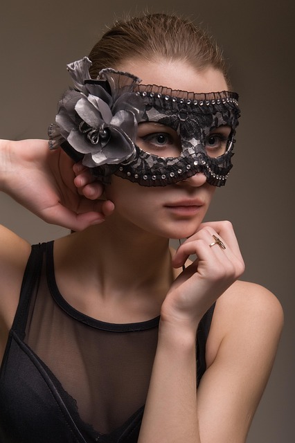 Masquerade mask
